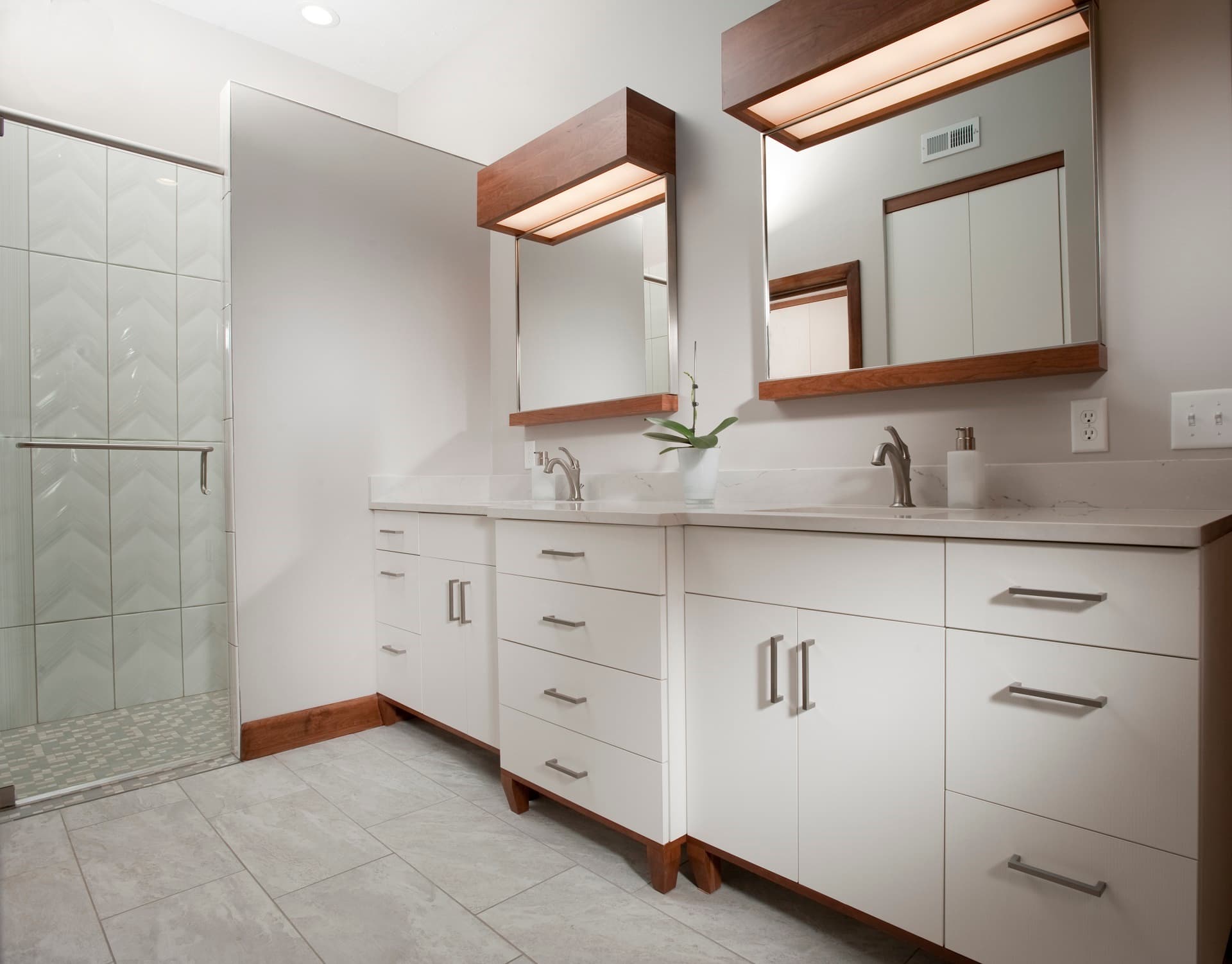 Pearl White Bathroom Vanity