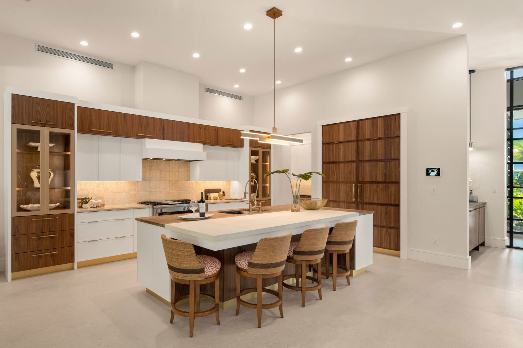 Tropical Modern Kitchen